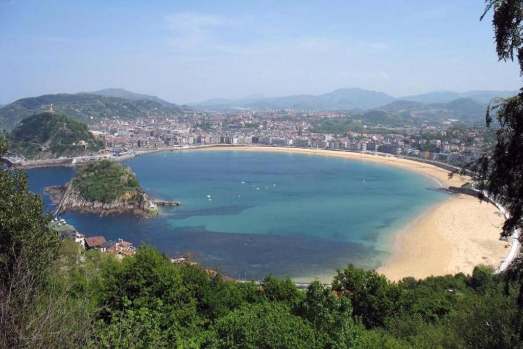 New Gorgeous Central Apartment - Beachfront - 3 Bd San Sebastian Exterior photo