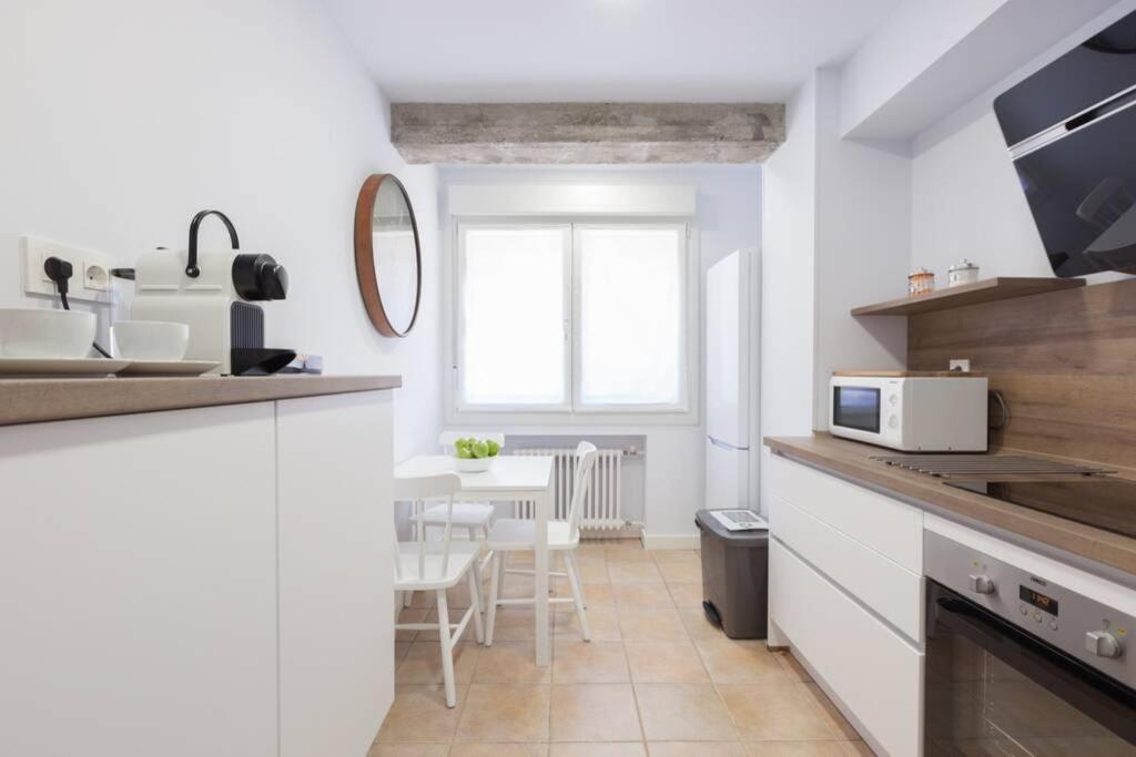 New Gorgeous Central Apartment - Beachfront - 3 Bd San Sebastian Exterior photo